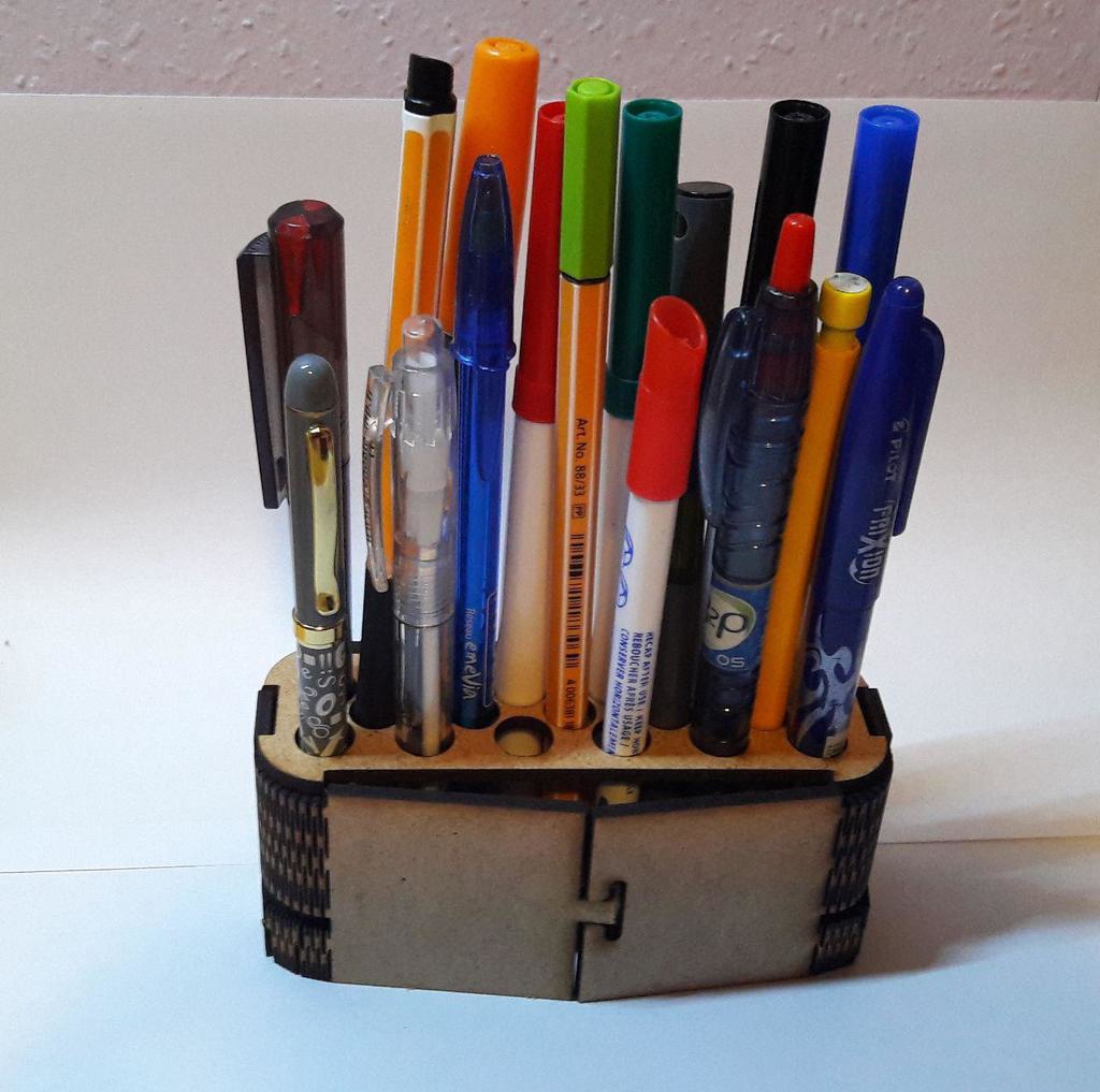 طرح جا مدادی رومیزی مناسب برای استفاده در دستگاه های cnc چوب و cnc لیزر - laser cut desk pencil holder organizer dxf file