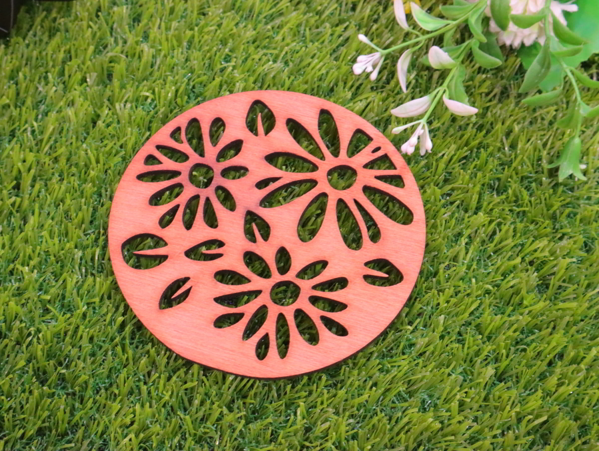 طرح زیرلیوانی چوبی طرح گلدار گرد مناسب برای استفاده در دستگاه های cnc چوب و cnc لیزر - laser cut round floral wooden tea coaster cdr file