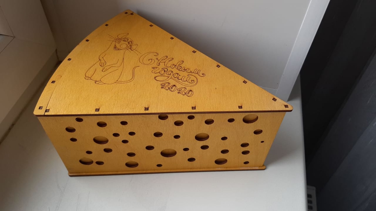 طرح جعبه پنیر مناسب برای استفاده در دستگاه های cnc چوب و cnc لیزر - laser cut cheese shaped box with lid cdr file