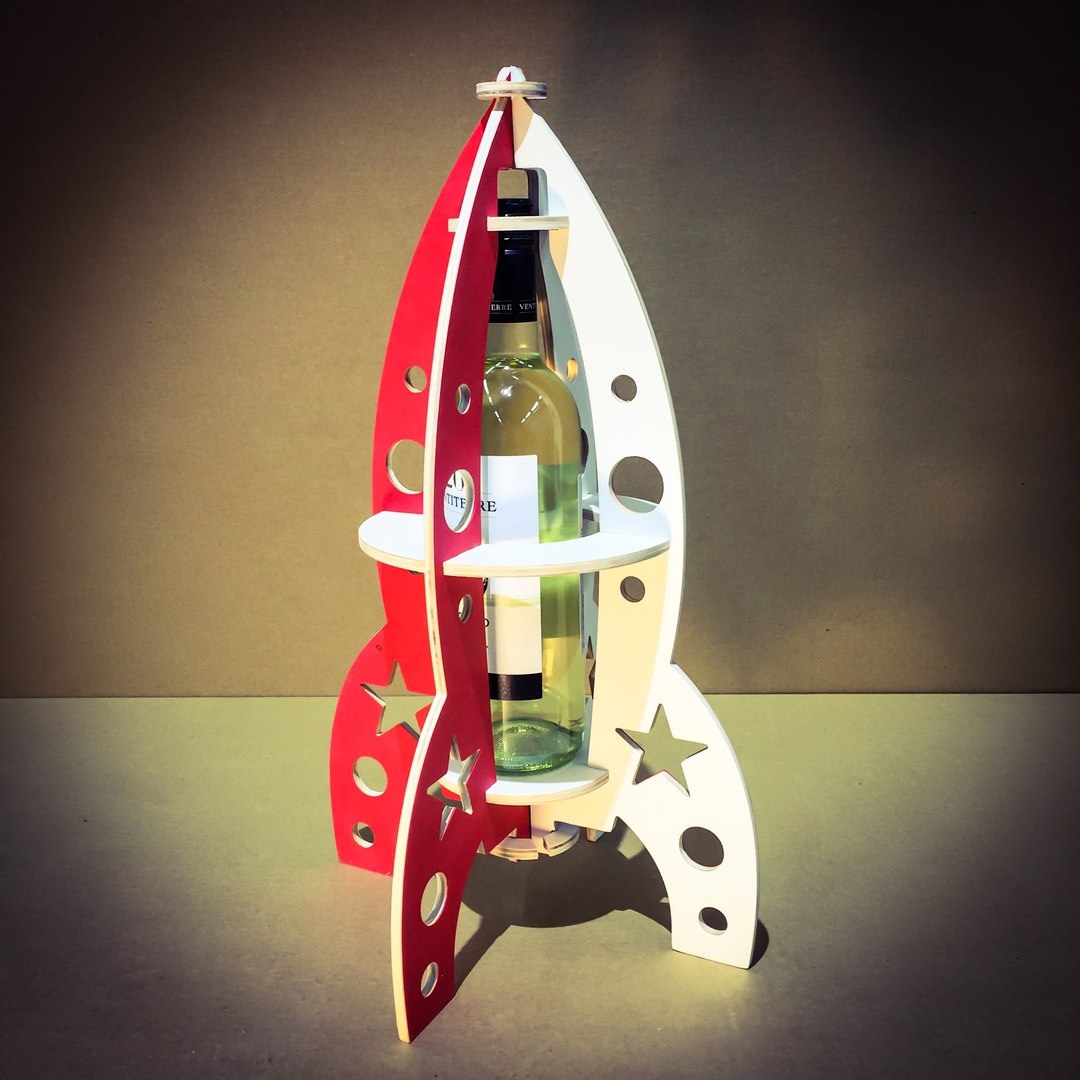 طرح جا بطری نوشابه مدل Rocket مناسب برای استفاده در دستگاه های cnc چوب و cnc لیزر - laser cut rocket beer bottle stand cdr file