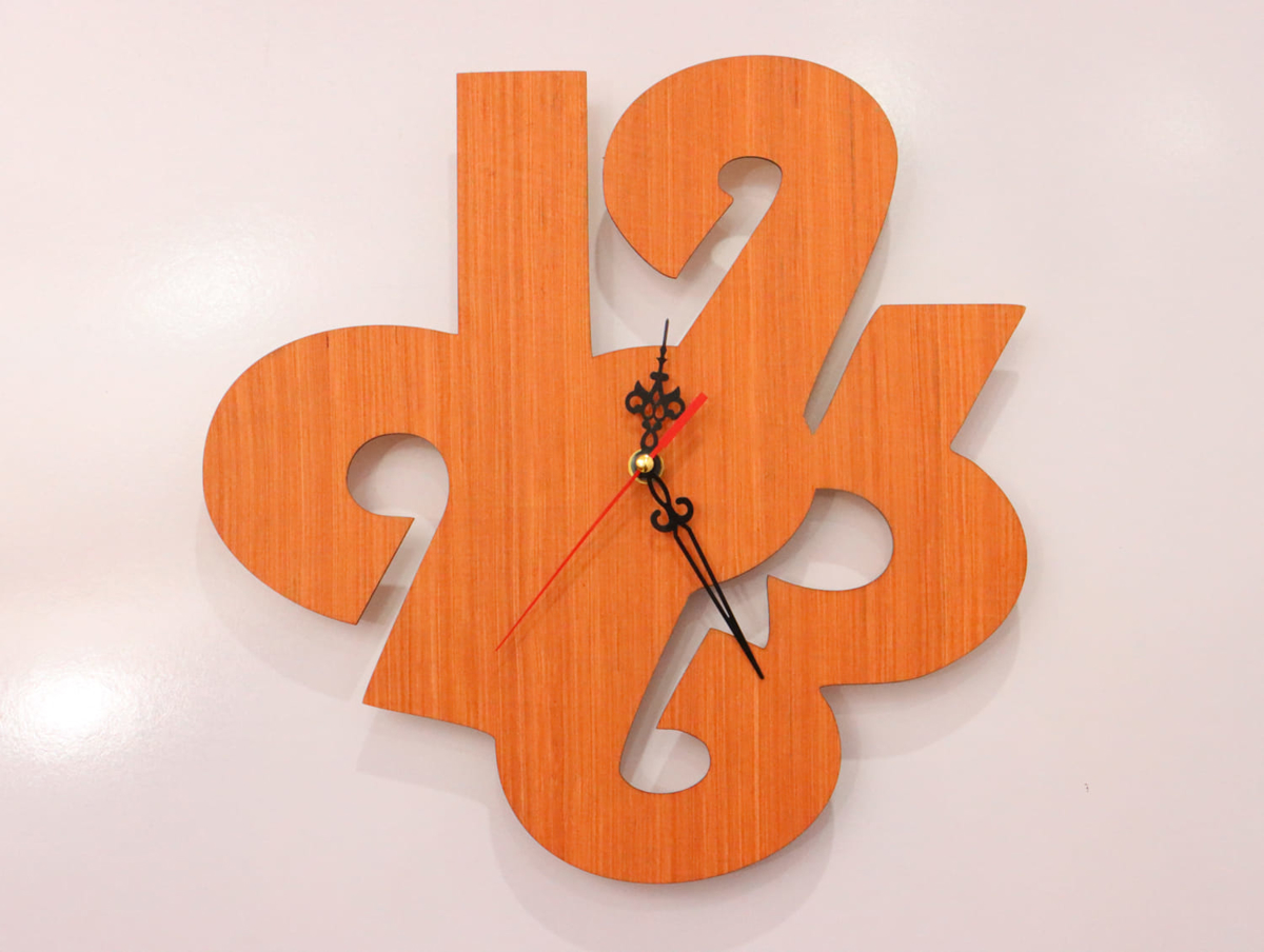 طرح ساعت دیواری چوبی شیک مناسب برای استفاده در دستگاه های cnc چوب و cnc لیزر - laser cut stylish wooden wall clock cdr file
