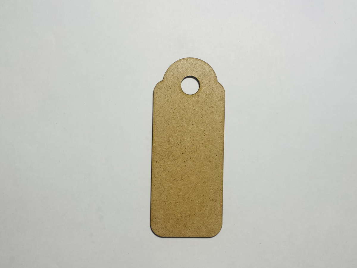 طرح پلاک چوبی هدیه مناسب برای استفاده در دستگاه های cnc چوب و cnc لیزر - laser cut wood gift tag cutout gift tag shape cdr file