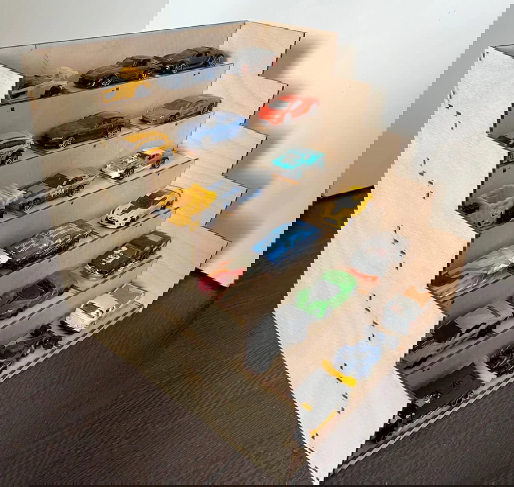 طرح قفسه ویترینی ماشین اسباب بازی طرح چرخ های داغ مناسب برای استفاده در دستگاه های cnc چوب و cnc لیزر - laser cut hot wheels display shelf toy car storage shelf cdr file