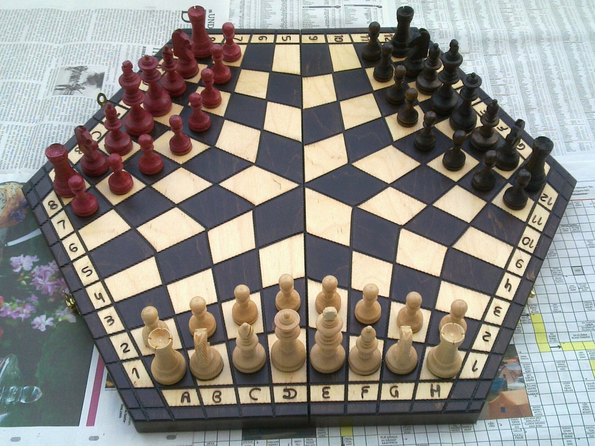 طرح فایل سی دی آر تخته ششکی ۳ نفره مناسب برای استفاده در دستگاه های cnc چوب و cnc لیزر - shashki board 3 players cdr file