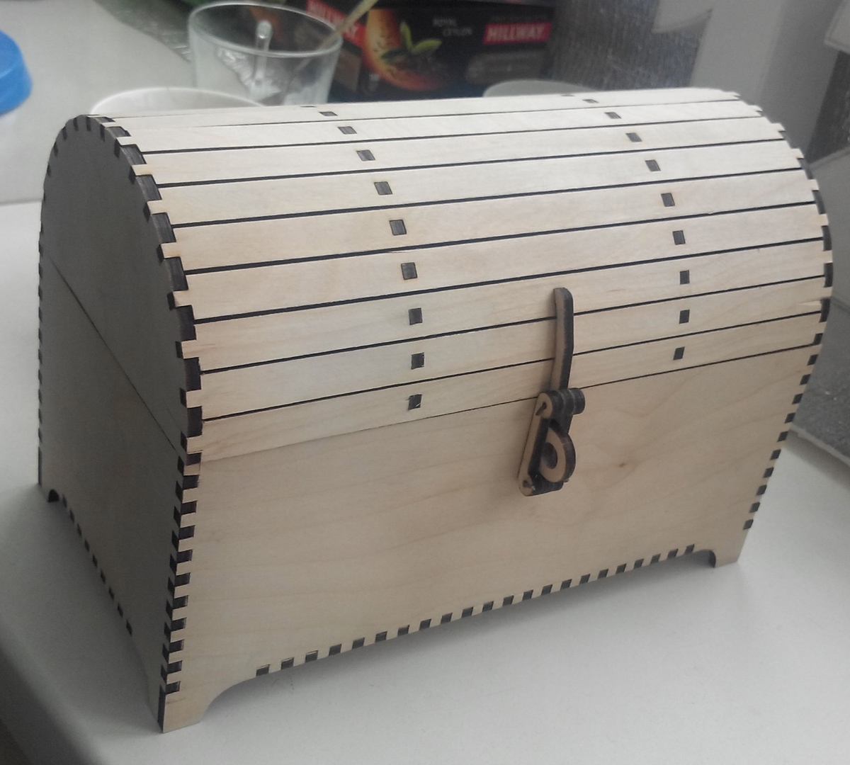 طرح پازل سه بعدی صندوقچه گنج مناسب برای استفاده در دستگاه های cnc چوب و cnc لیزر - laser cut treasure chest 3d puzzle cdr file