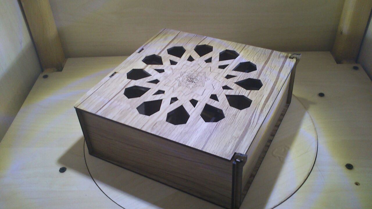 طرح جعبه چوبی با محفظه مناسب برای استفاده در دستگاه های cnc چوب و cnc لیزر - laser cut wooden storage box with compartments cdr file