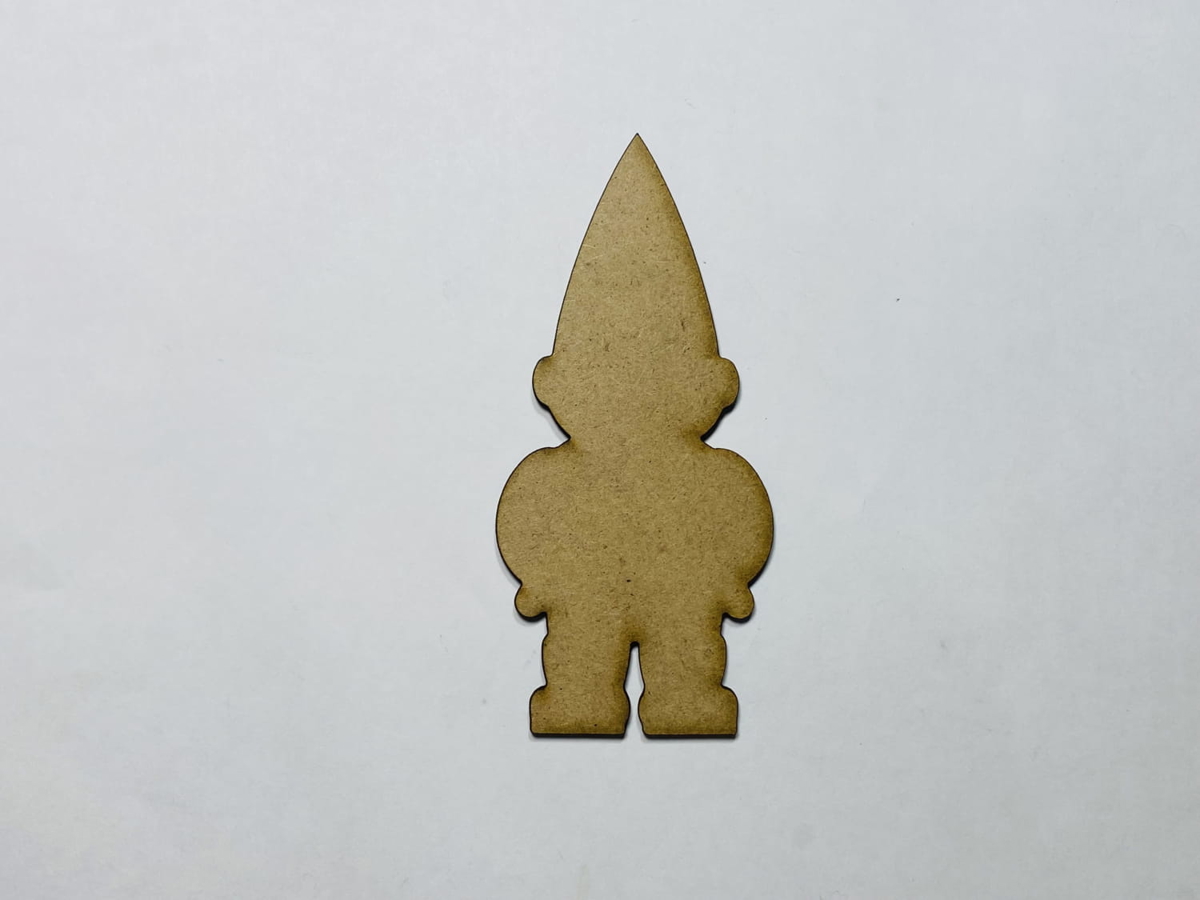 طرح آدمک چوبی ناتمام مناسب برای استفاده در دستگاه های cnc چوب و cnc لیزر - laser cut unfinished gnome wood cutout cdr file