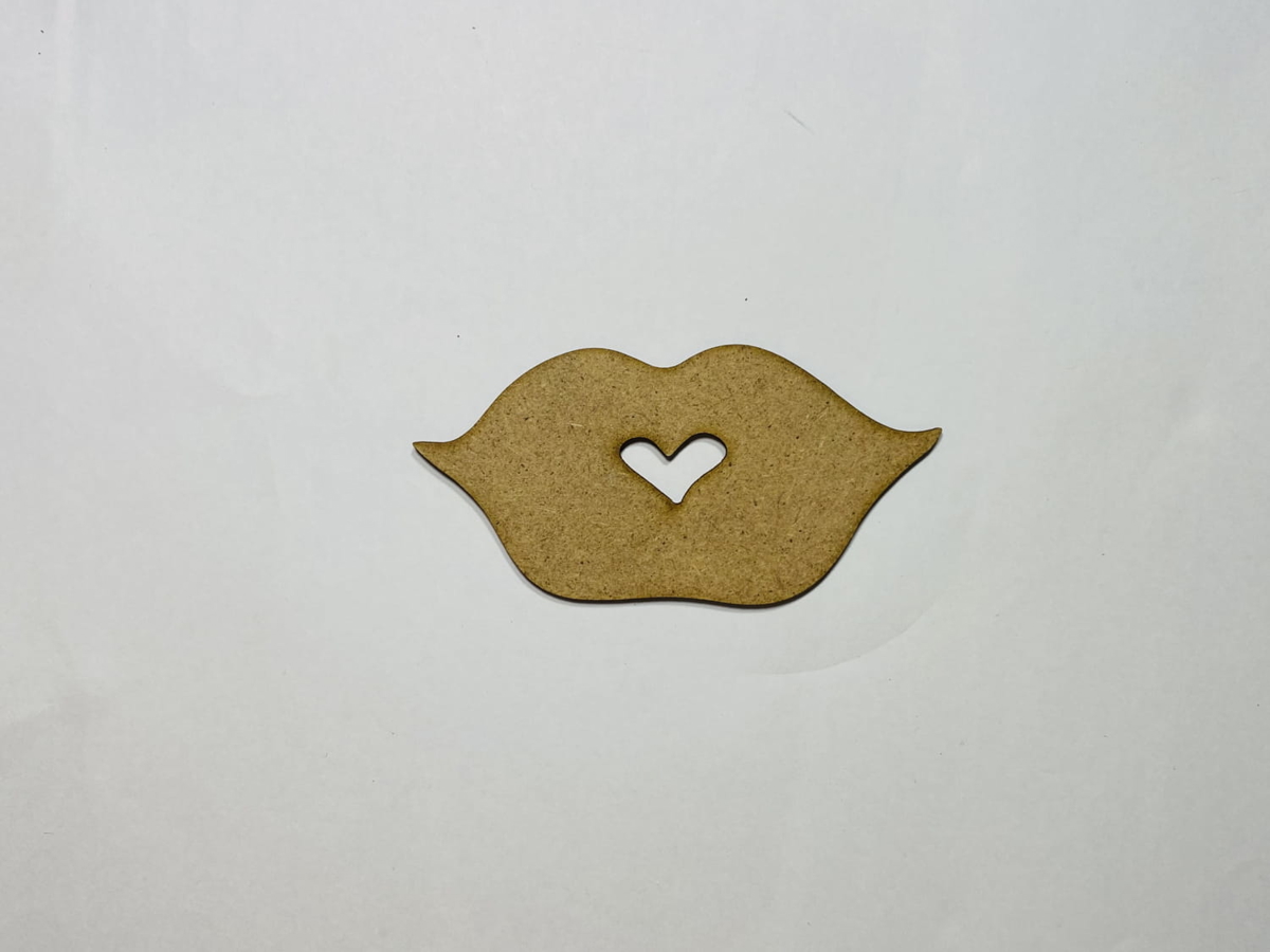 طرح برش لب با دستگاه لیزر مناسب برای استفاده در دستگاه های cnc چوب و cnc لیزر - laser cut lips cutout cdr file