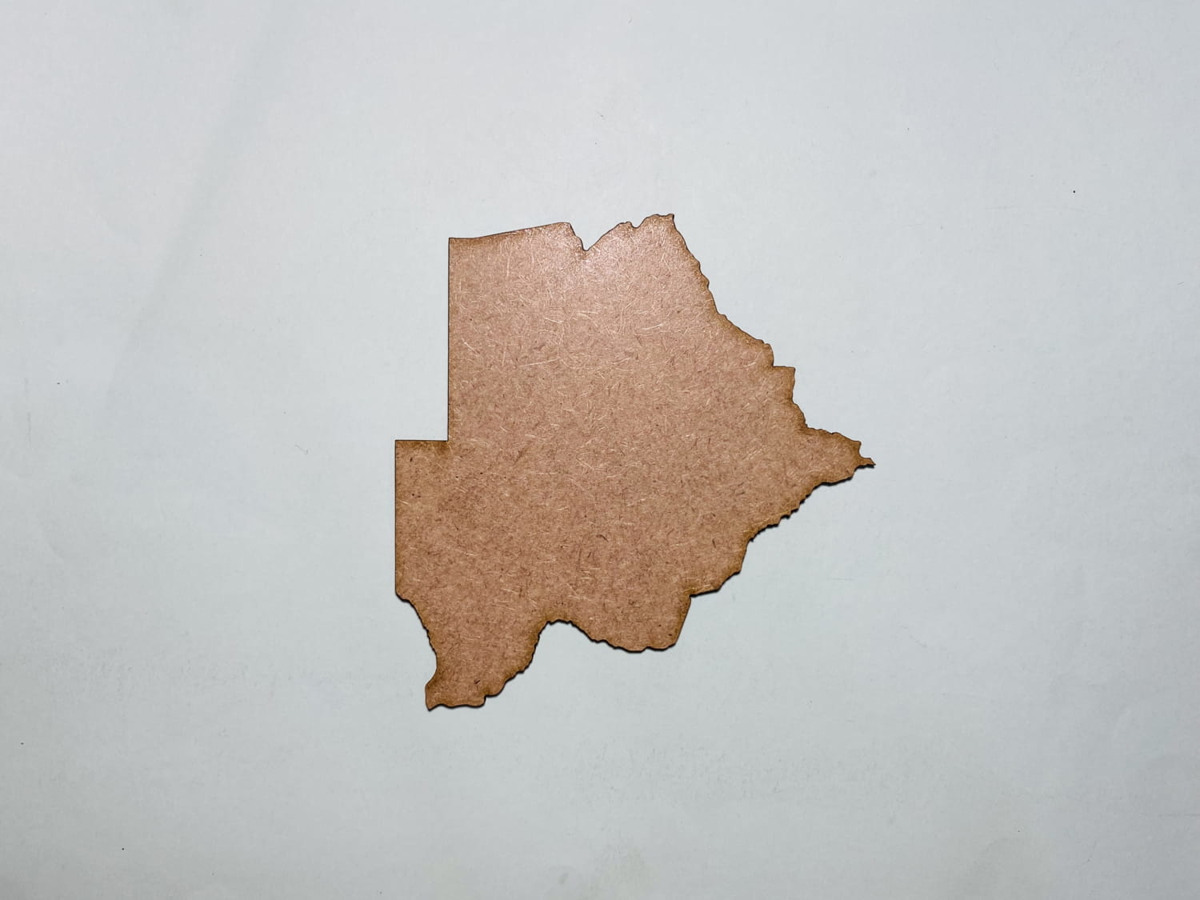 طرح جعبه چوبی ناتمام بوتسوانا مناسب برای استفاده در دستگاه های cnc چوب و cnc لیزر - laser cut botswana unfinished wood cutout shape cdr file