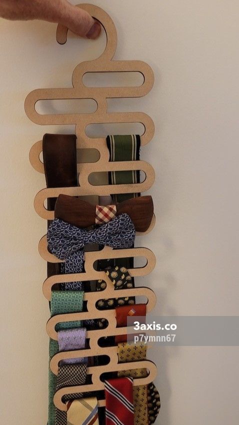 طرح جا کراواتی کمربند آویز مناسب برای استفاده در دستگاه های cnc چوب و cnc لیزر - laser cut tie holder belts hanger svg file
