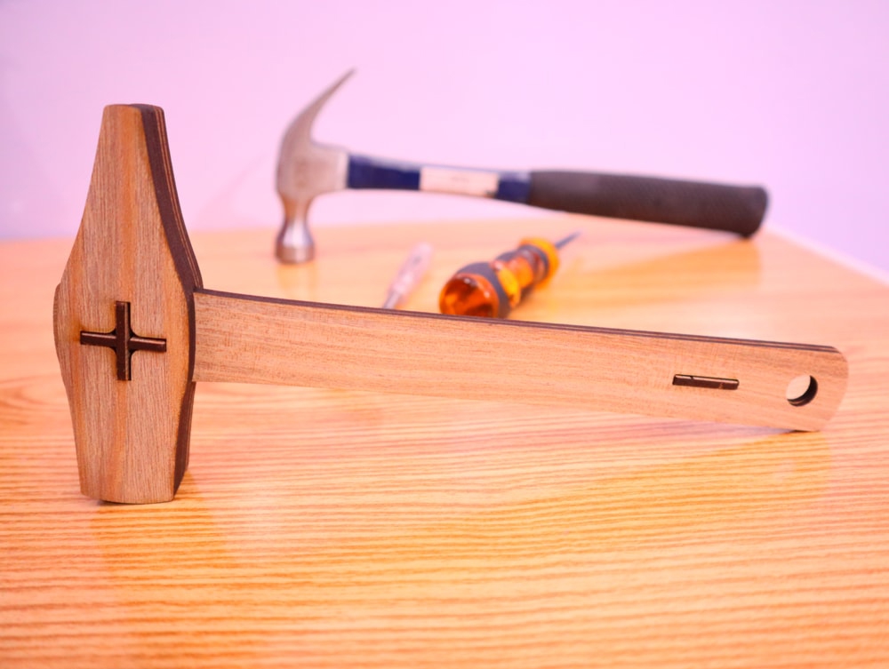 طرح چکش چوبی مناسب برای استفاده در دستگاه های cnc چوب و cnc لیزر - laser cut wooden hammer dxf file