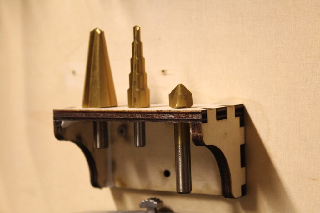 طرح جا مته دیواری مناسب برای استفاده در دستگاه های cnc چوب و cnc لیزر - laser cut drill holder wall mount dxf file