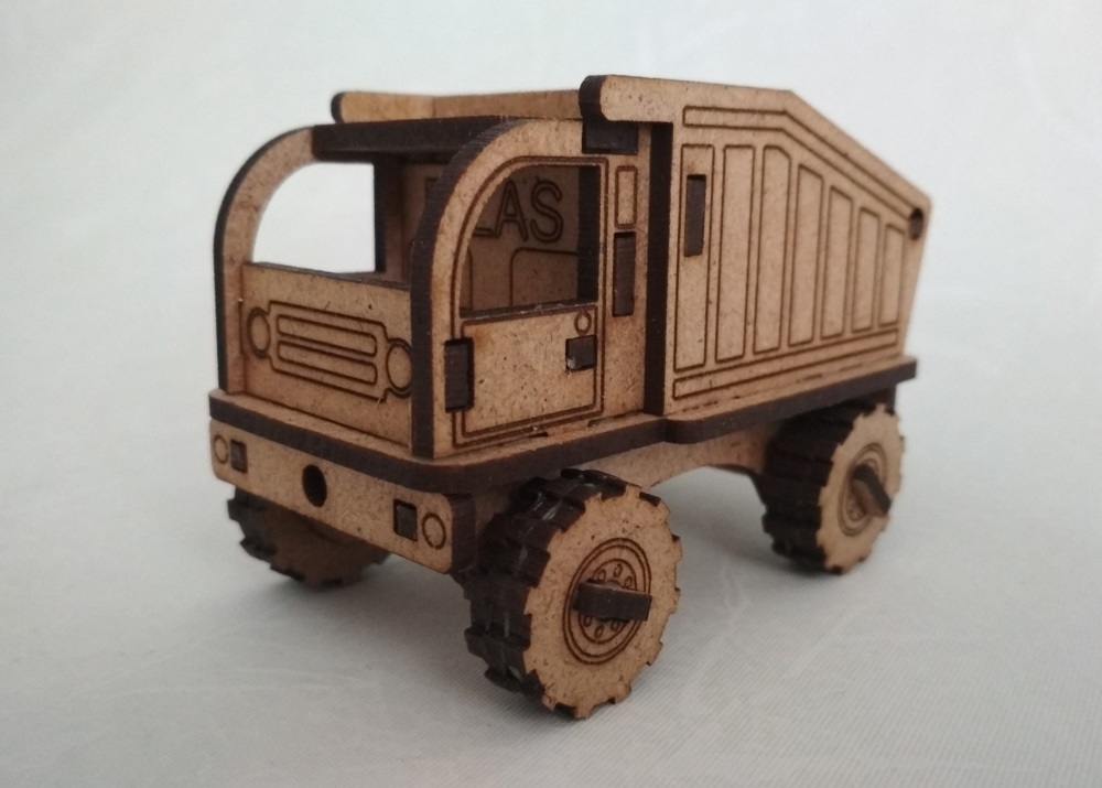 طرح کامیون کمپرسی اسباب بازی مناسب برای استفاده در دستگاه های cnc چوب و cnc لیزر - laser cut toy dump truck cdr file