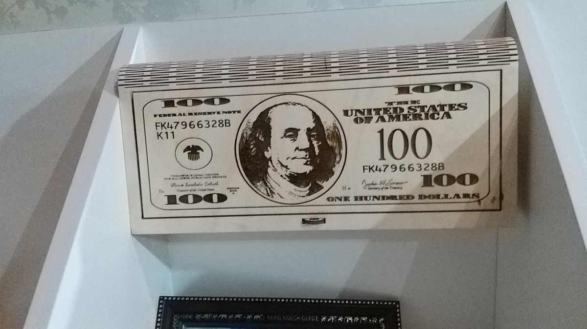 طرح جعبه پول چوبی ۱۰۰ دلاری مناسب برای استفاده در دستگاه های cnc چوب و cnc لیزر - laser cut 100 dollar wooden money box cdr file