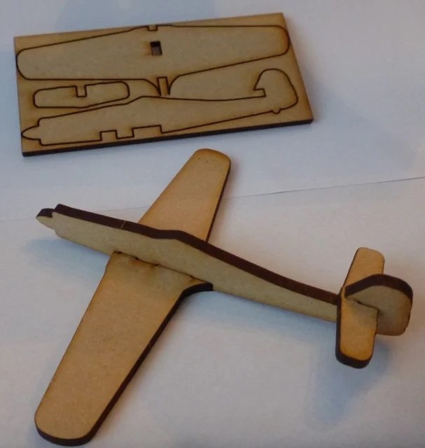 طرح کات لیزری focke wulf fw 190 مناسب برای استفاده در دستگاه های cnc چوب و cnc لیزر - laser cut focke wulf fw 190 dxf file