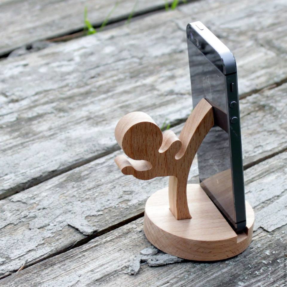 طرح جا موبایلی طرح کاراته باز مناسب برای استفاده در دستگاه های cnc چوب و cnc لیزر - karate kid cell phone holder dxf file