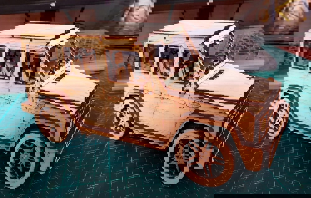 طرح پازل سه بعدی جیپ به همراه مونتاژ مناسب برای استفاده در دستگاه های cnc چوب و cnc لیزر - laser cut jeep 3d puzzle with assembly cdr file