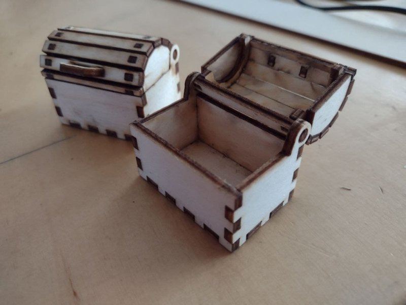 طرح صندوقچه گنج کوچک مناسب برای استفاده در دستگاه های cnc چوب و cnc لیزر - laser cut tiny treasure chest svg file