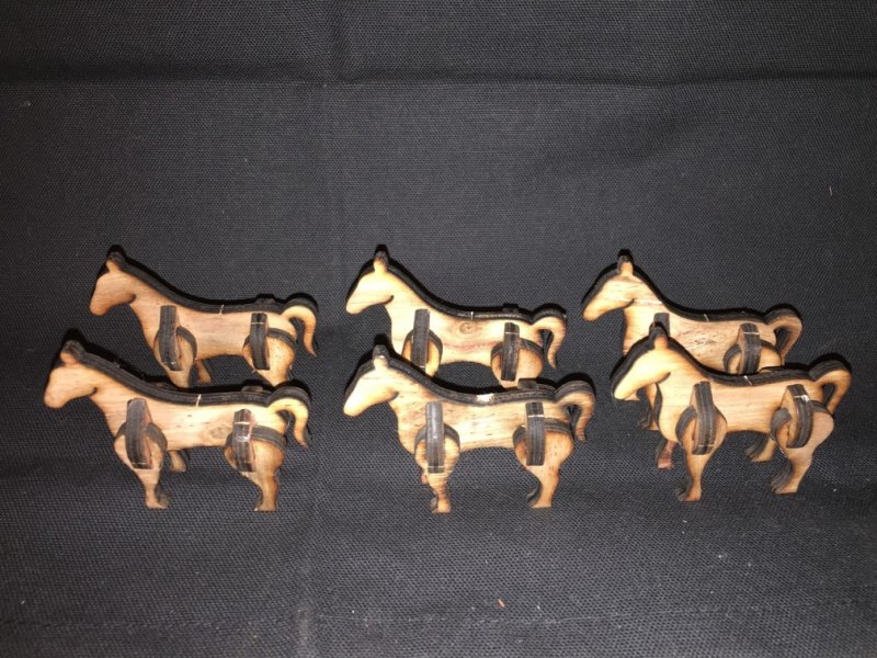 طرح اسب چوبی کوچک مناسب برای استفاده در دستگاه های cnc چوب و cnc لیزر - laser cut small wooden horse dxf file