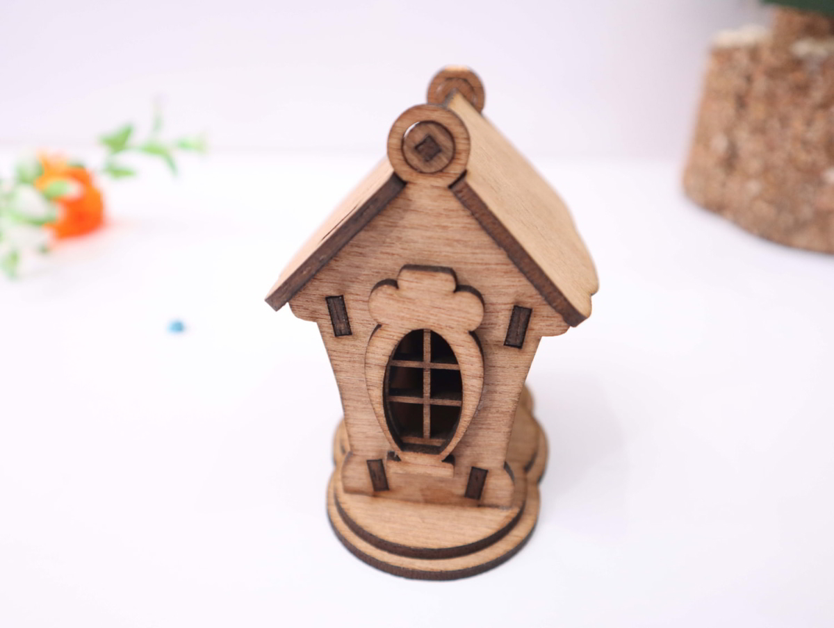 طرح جعبه به شکل خانه با ضخامت 3 میلی‌متر مناسب برای استفاده در دستگاه های cnc چوب و cnc لیزر - laser cut house shaped box 3mm cdr file