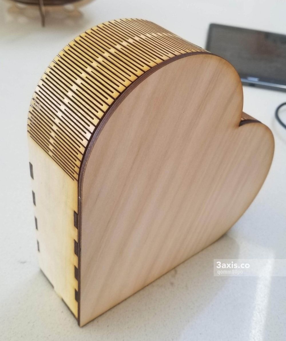 طرح جعبه ساده قلبی شکل مناسب برای استفاده در دستگاه های cnc چوب و cnc لیزر - laser cut simple heart shaped box svg file