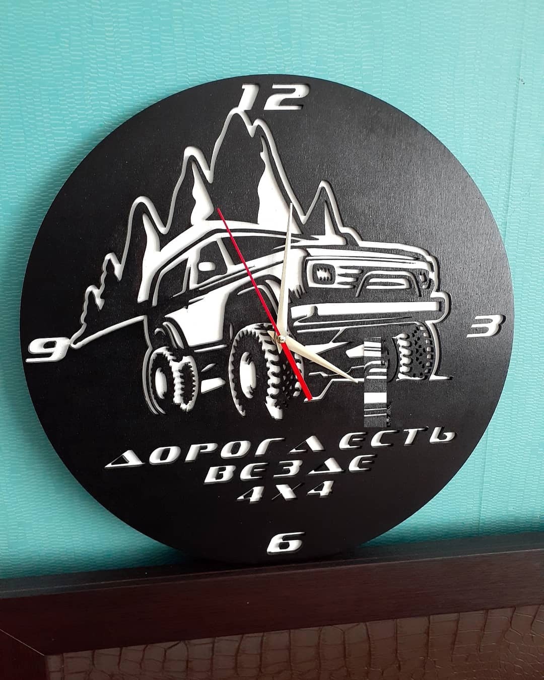 طرح ساعت دیواری ۴x۴ مناسب برای استفاده در دستگاه های cnc چوب و cnc لیزر - laser cut 4x4 wall clock cdr file