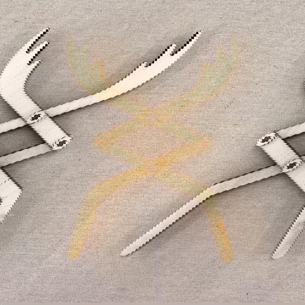 طرح اسباب بازی چنگک زن بازوی قیچی مناسب برای استفاده در دستگاه های cnc چوب و cnc لیزر - laser cut scissor arm grabber toy cdr file