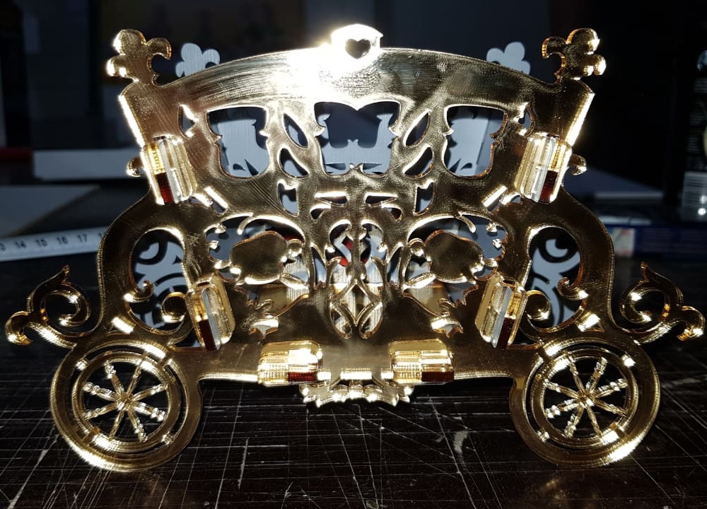طرح جا گل کالسکه تزئینی مناسب برای استفاده در دستگاه های cnc چوب و cnc لیزر - laser cut decorative carriage flower holder cdr file