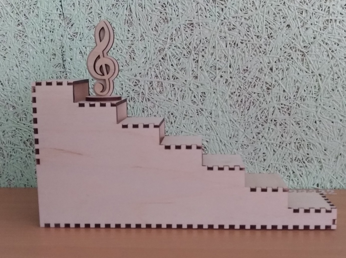 طرح پله چوبی، مناسب برای استفاده در دستگاه های cnc چوب و cnc لیزر - wooden ladder stair step display stand laser cutting template cdr file