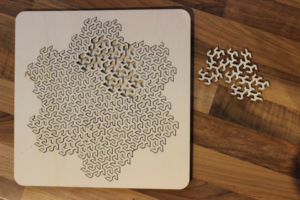 طرح پازل فراکتال مناسب برای استفاده در دستگاه های cnc چوب و cnc لیزر - laser cut fractal puzzle svg file