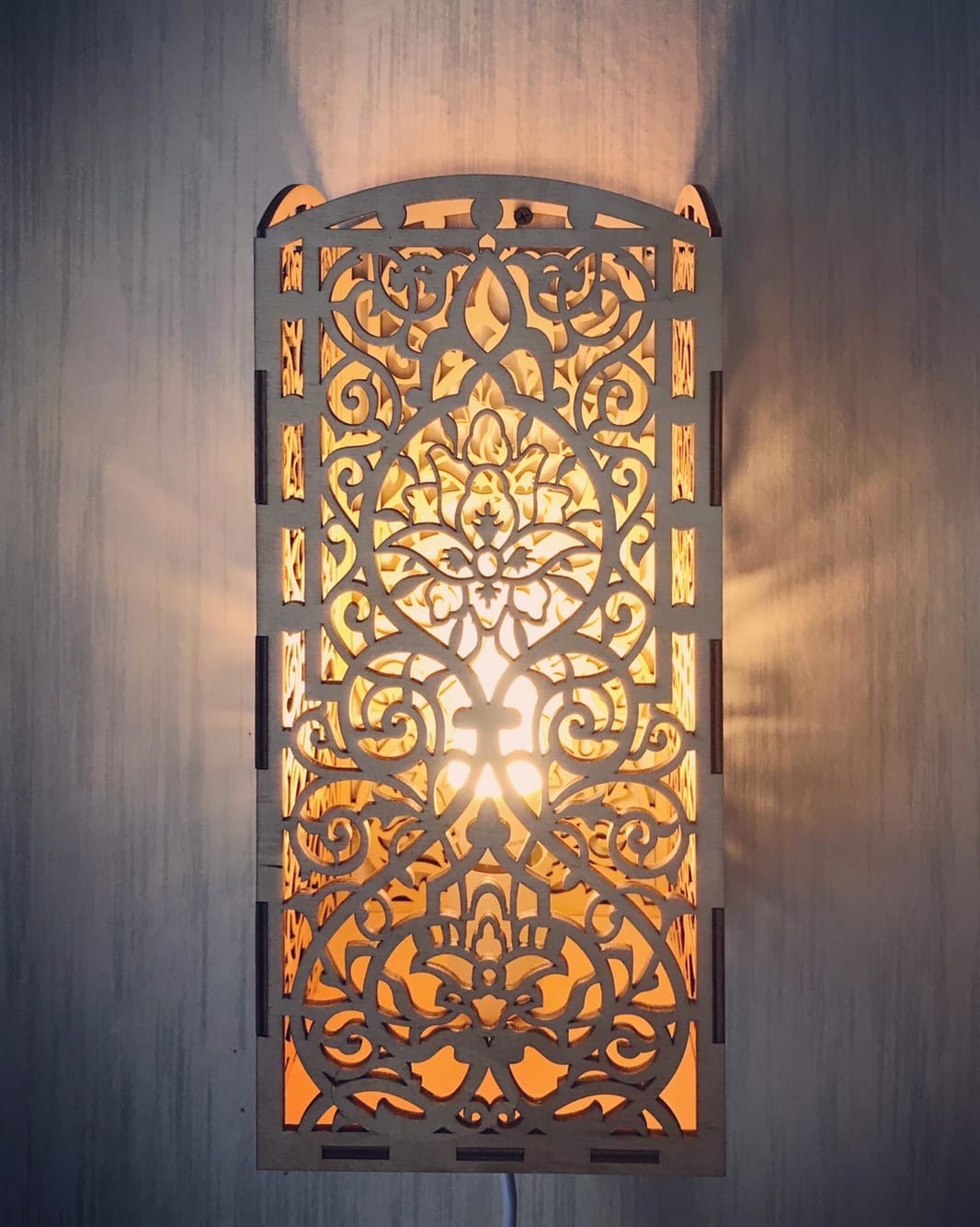 طرح چراغ دیواری طرح شب حکاکی شده مناسب برای استفاده در دستگاه های cnc چوب و cnc لیزر - laser cut carved night light wall light lamp cdr file