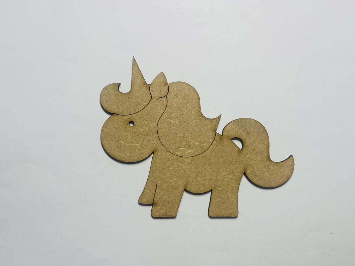 طرح اسب شاخدار ناتمام مناسب برای استفاده در دستگاه های cnc چوب و cnc لیزر - laser cut unicorn unfinished cutout shape cdr file