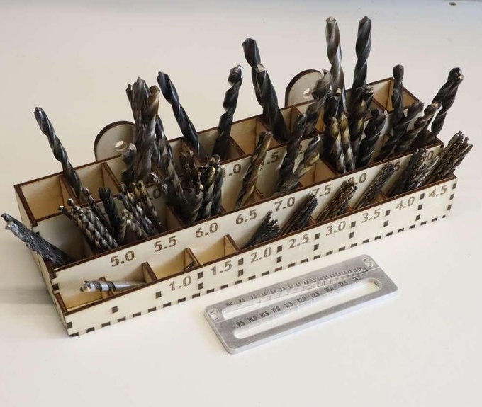 طرح جعبه ابزار 4 میلی‌متری مناسب برای استفاده در دستگاه های cnc چوب و cnc لیزر - laser cut drill bit organizer storage rack 4mm dxf file