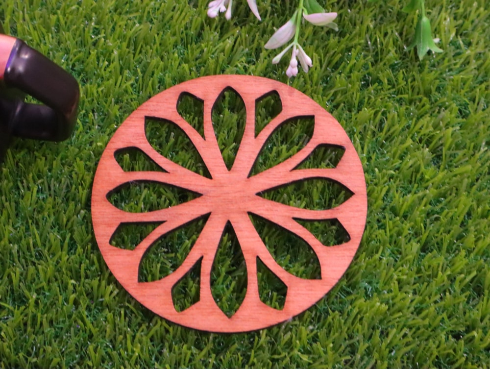 طرح زیرلیوانی چوبی ساده مناسب برای استفاده در دستگاه های cnc چوب و cnc لیزر - laser cut simple wood coasters cdr file
