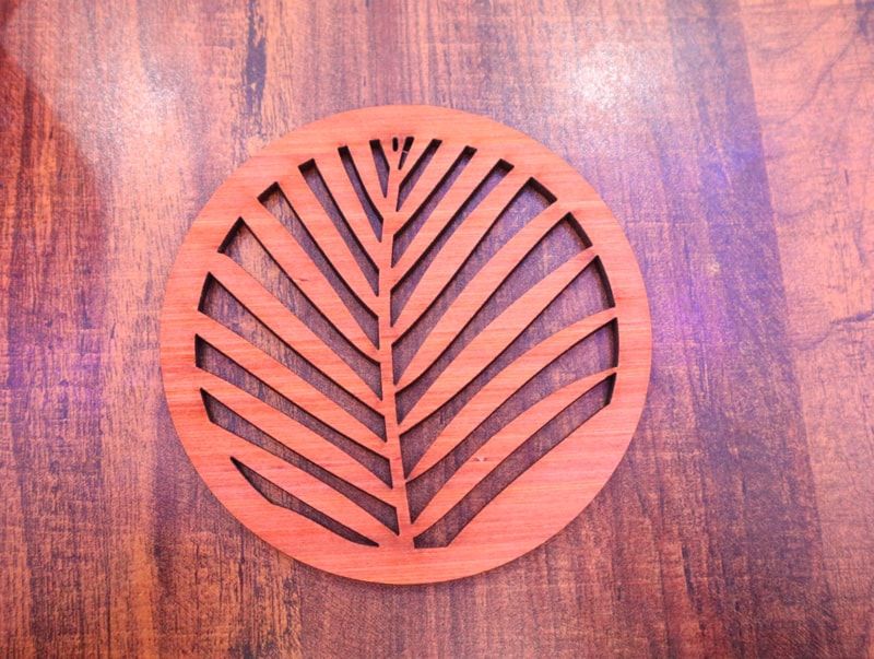 طرح گل گرد زیرلیوانی چای مناسب برای استفاده در دستگاه های cnc چوب و cnc لیزر - laser cut round floral design tea coaster dxf file