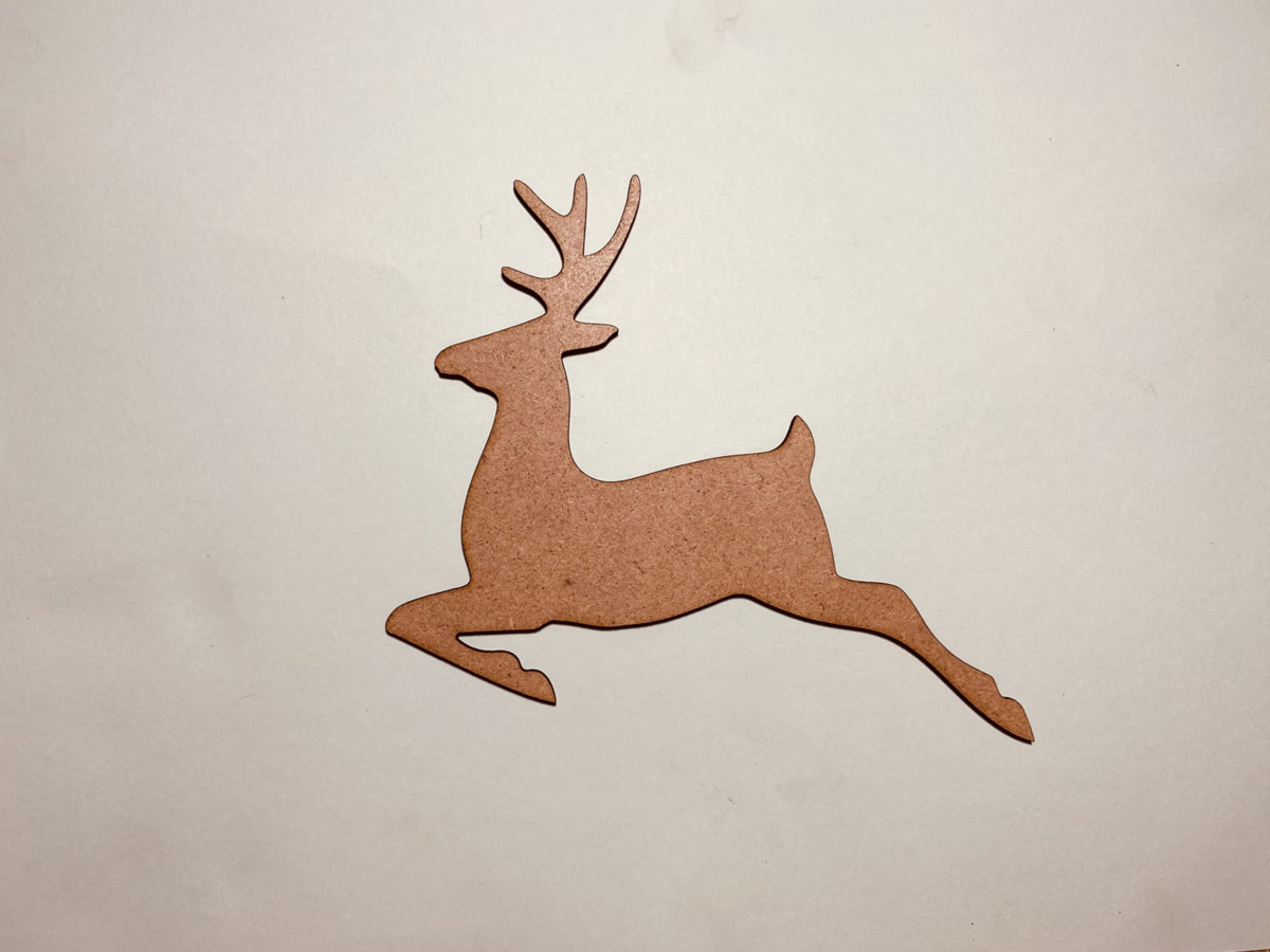 طرح گوزن شمالی چوبی خام و ناتمام مناسب برای استفاده در دستگاه های cnc چوب و cnc لیزر - laser cut unfinished blank christmas reindeer wood cutout cdr file