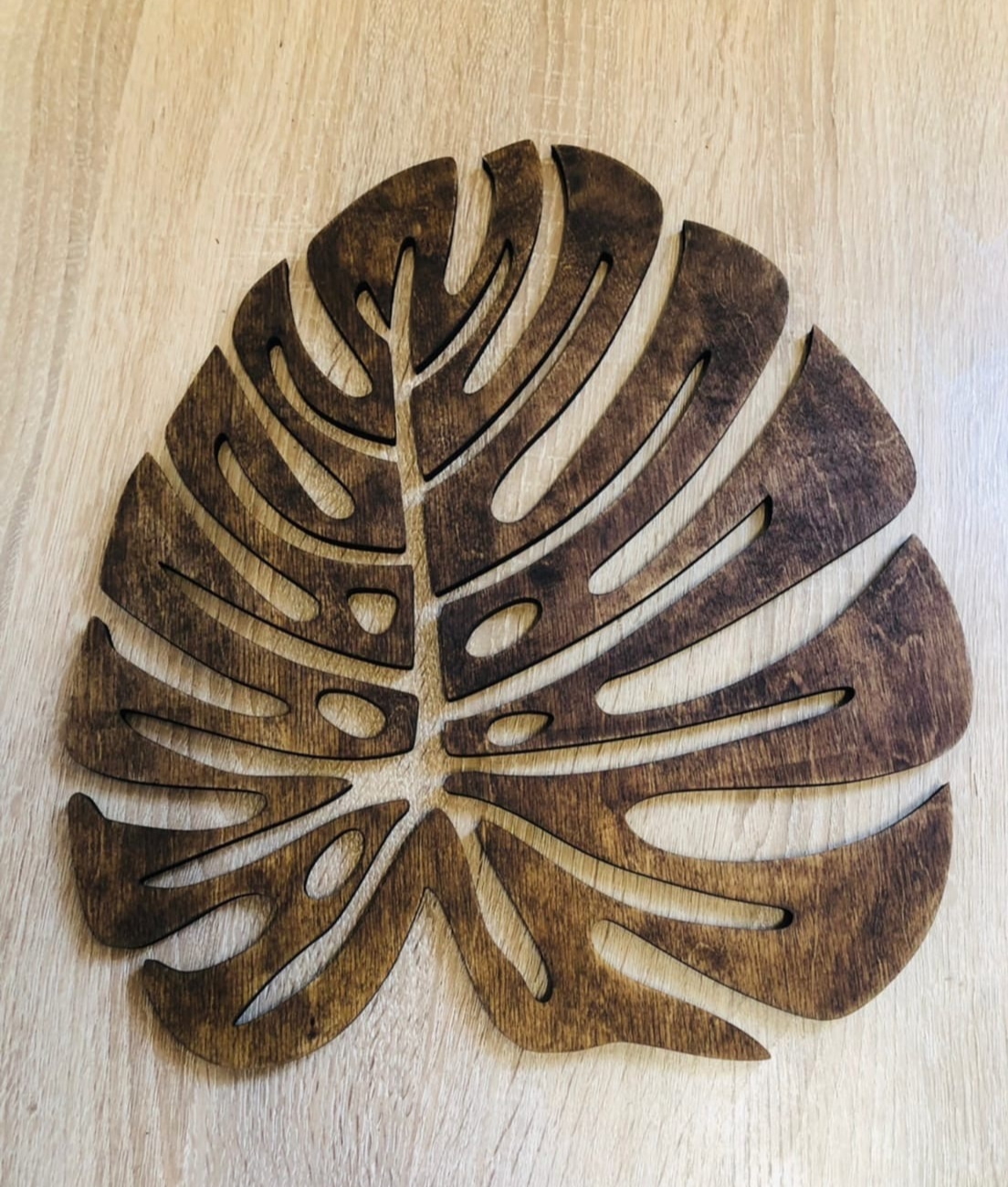 طرح برگ تزئینی مانسترا مناسب برای استفاده در دستگاه های cnc چوب و cnc لیزر - laser cut decorative monstera leaf cdr file