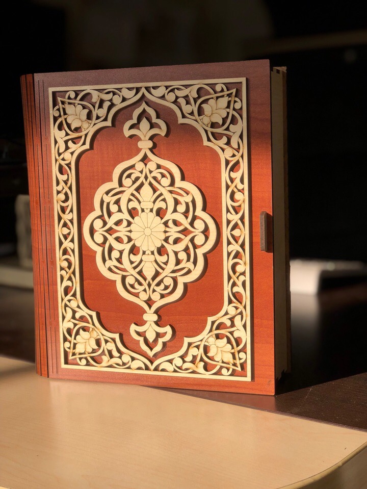 طرح جعبه کتاب چوبی تزئینی مناسب برای استفاده در دستگاه های cnc چوب و cnc لیزر - laser cut decorative wood book box cdr file