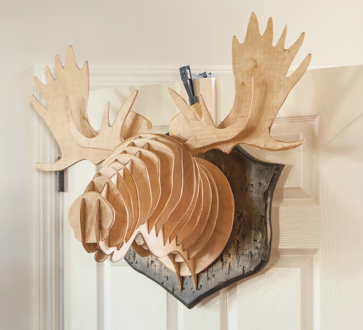 طرح تابلو دیواری طرح گوزن شمالی مناسب برای استفاده در دستگاه های cnc چوب و cnc لیزر - laser cut moose head wall mount decor template cdr file