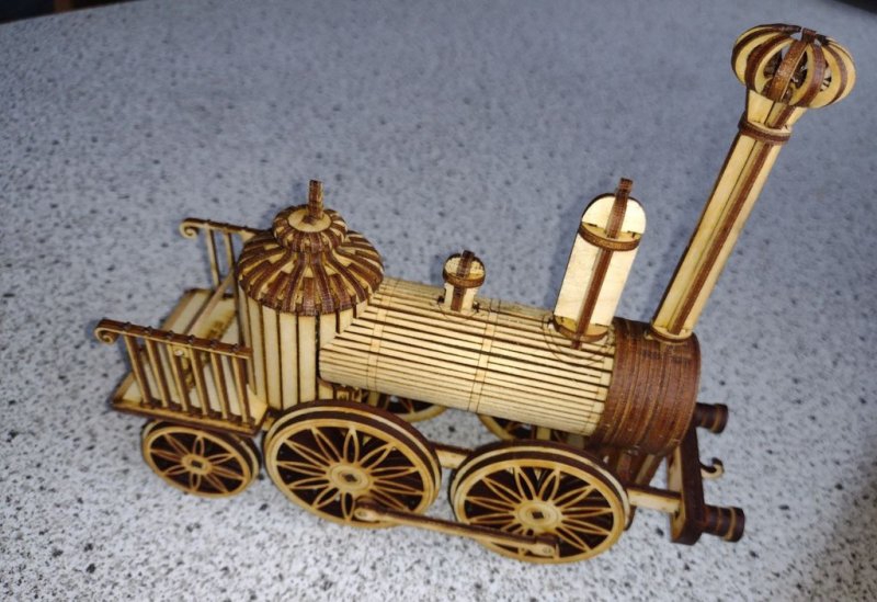 طرح لوکوموتیو بخار ساکسونیا مناسب برای استفاده در دستگاه های cnc چوب و cnc لیزر - laser cut saxonia steam locomotive svg file