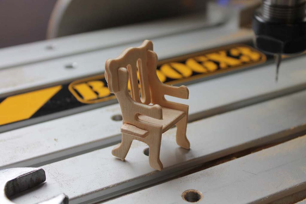 طرح مونتاژ صندلی معمولی مناسب برای استفاده در دستگاه های cnc چوب و cnc لیزر - normal chair assembly dxf file