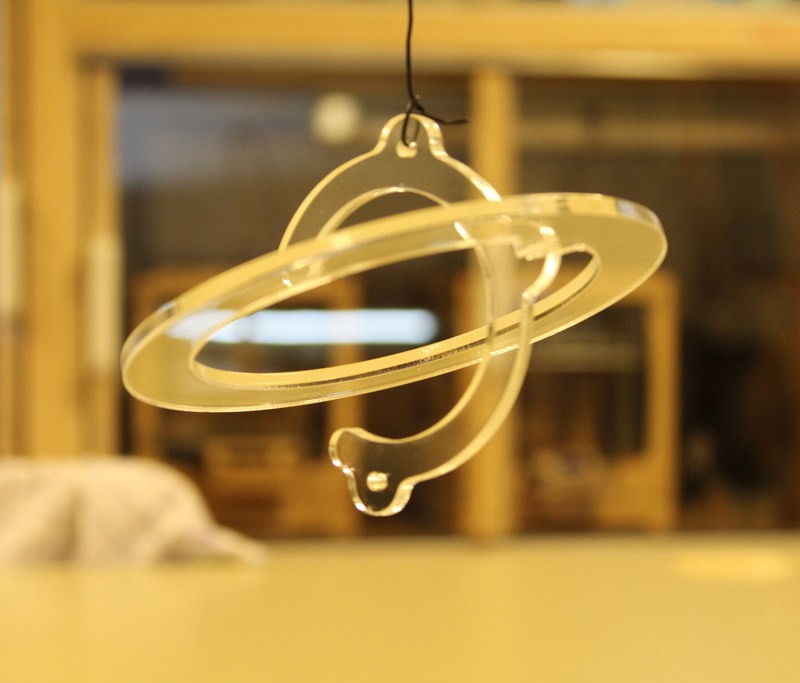 طرح زحل مناسب برای استفاده در دستگاه های cnc چوب و cnc لیزر - laser cut saturn ornament dxf file
