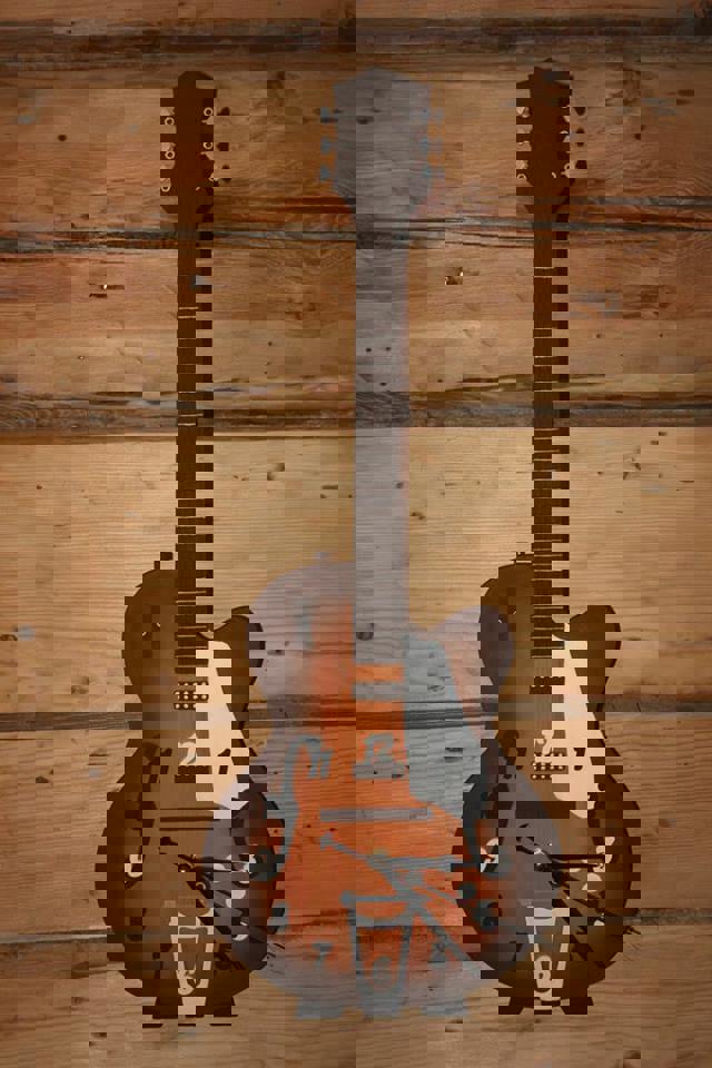 طرح ساعت به شکل گیتار مناسب برای استفاده در دستگاه های cnc چوب و cnc لیزر - guitar shaped clock cnc plan cdr file