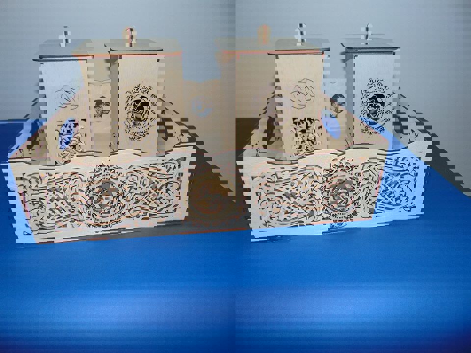 طرح سینی برای ساقدوش‌ها یا یادبود عروسی مناسب برای استفاده در دستگاه های cnc چوب و cnc لیزر - bandeja para padrinhos ou lembran 231 a de casamentos cdr file