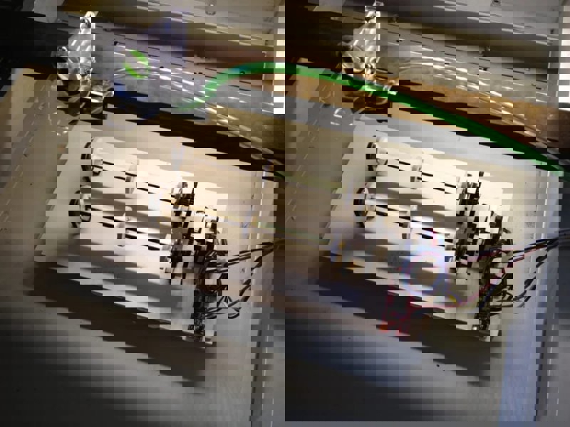 طرح روتاری کم هزینه برای حکاکی لیزری مناسب برای استفاده در دستگاه های cnc چوب و cnc لیزر - laser cut low cost rotary for laser engraver cdr file