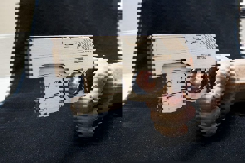 طرح تفنگ نوار لاستیکی مناسب برای استفاده در دستگاه های cnc چوب و cnc لیزر - laser cut rubber band gun