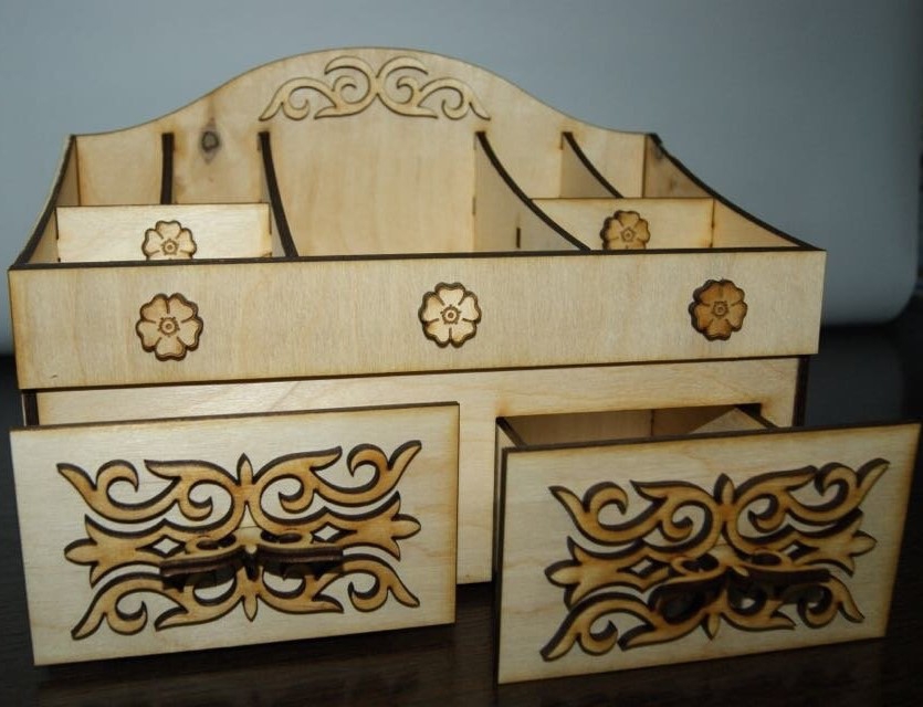 طرح جعبه چوبی لوازم آرایش با قابلیت نگهداری لوازم آرایشی و کشودار مناسب برای استفاده در دستگاه های cnc چوب و cnc لیزر - laser cut wooden makeup organizer cosmetic storage with drawers cdr file
