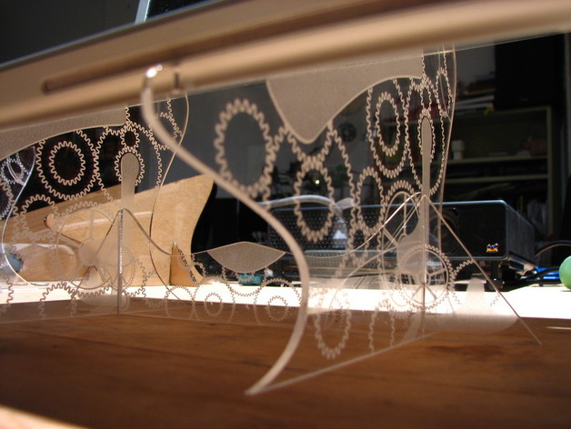 طرح با موضوع پایه لپ تاپ با طرح تجهیزات استیم پانک مناسب برای استفاده در دستگاه های cnc چوب و cnc لیزر - laptop stand with steampunk gear design svg file