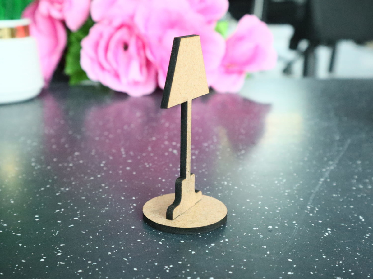 طرح چراغ اسباب بازی مینیاتوری مناسب برای استفاده در دستگاه های cnc چوب و cnc لیزر - laser cut miniature toy lamp cdr file