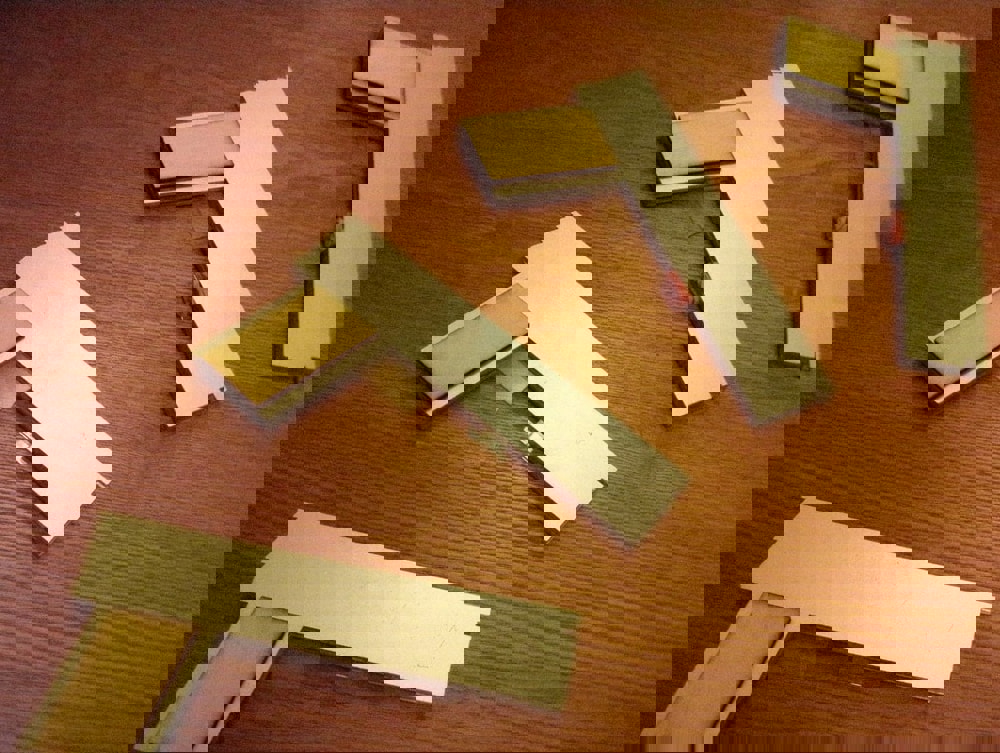 طرح تفنگ با کش لاستیکی 6 گلوله مناسب برای استفاده در دستگاه های cnc چوب و cnc لیزر - laser cut 6 shot rubber band gun svg file